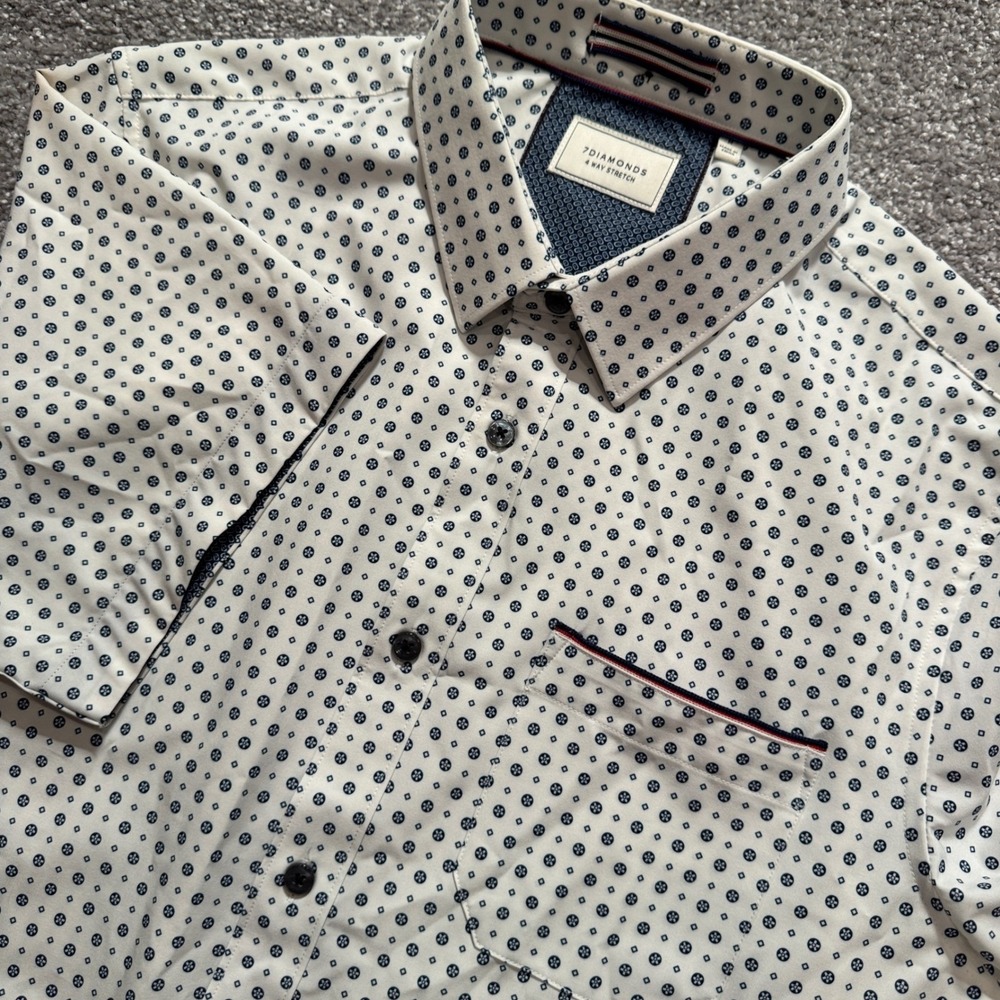 7Diamonds Shirt Mens Medium White Geometric 4 Way Stretch Performance Preppy